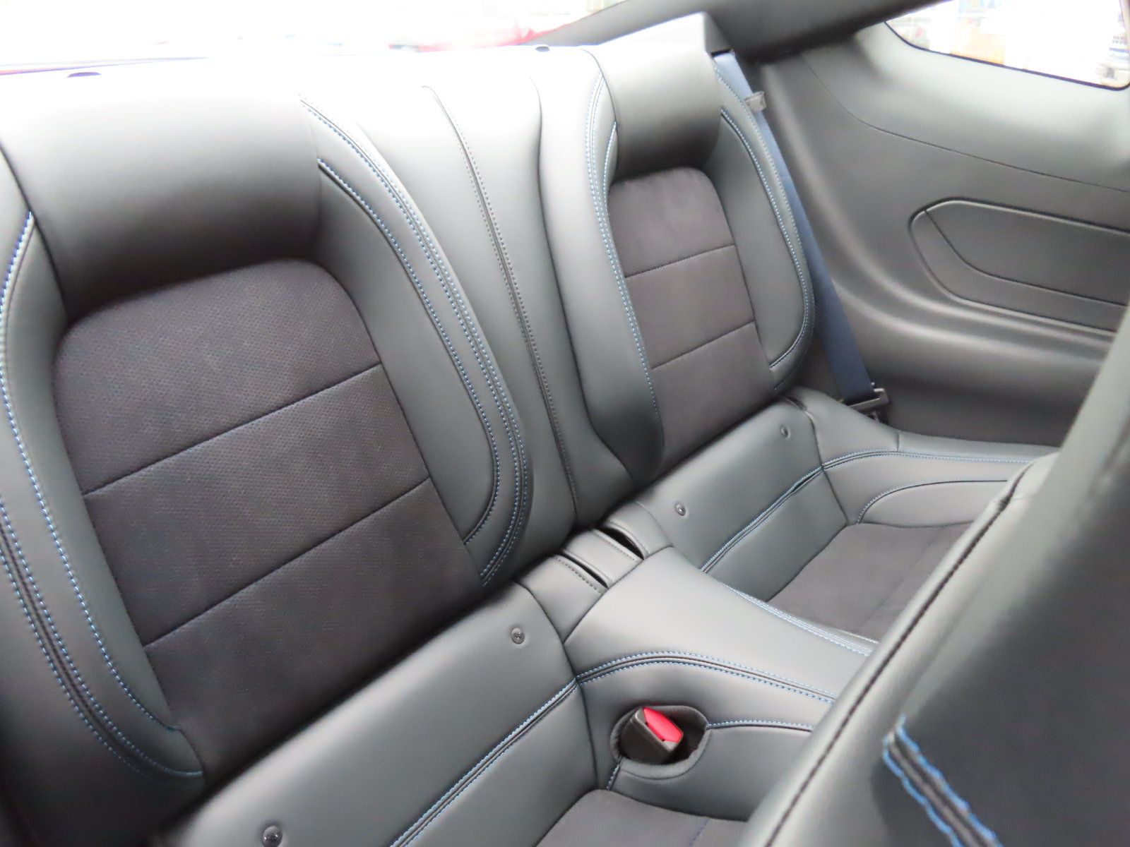 Used 2025 Ford Mustang Dark Horse RWD image 36