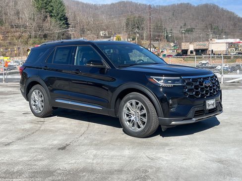 New 2026 Ford Explorer Platinum RWD image 1