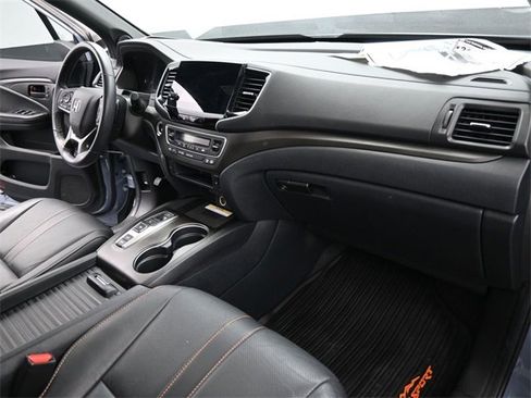 Used 2023 Honda Passport TrailSport image 24