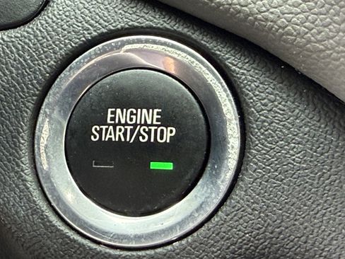 Used 2024 Chevrolet Equinox LS w/ LS Convenience Package FWD image 32