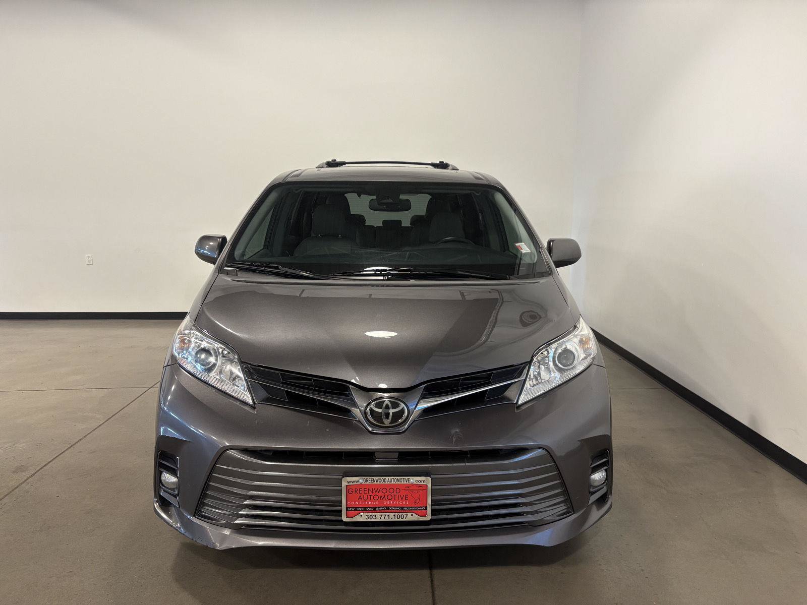 Used 2018 Toyota Sienna XLE Premium w/ Carpet Mat Package AWD/4WD image 8