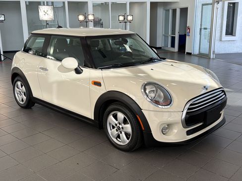 Used 2015 MINI Cooper 2-Door Hardtop FWD image 7