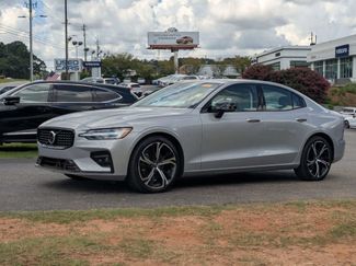 Used 2024 Volvo S60 B5 Plus FWD video 2