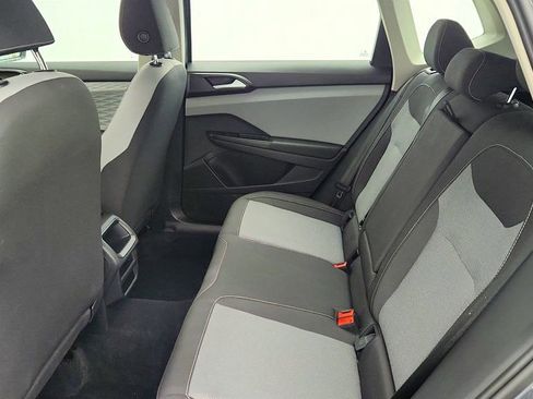 Used 2022 Volkswagen Taos S image 20