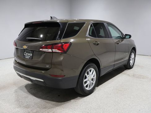 Used 2024 Chevrolet Equinox LT w/ LPO, Floor Liner Package FWD image 2