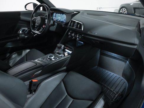 Used 2017 Audi R8 V10 plus image 21