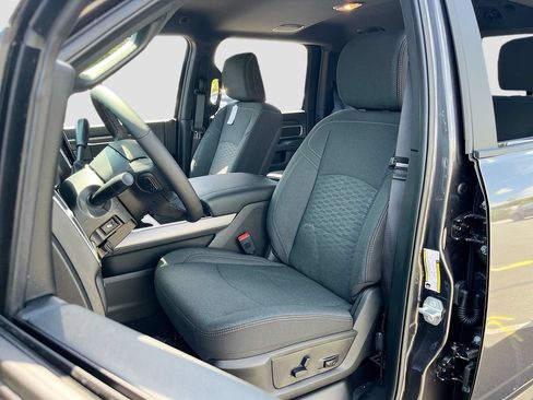New 2026 RAM 2500 Big Horn AWD/4WD image 20