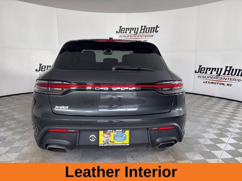 Used 2022 Porsche Macan w/ Premium Package Plus image 6