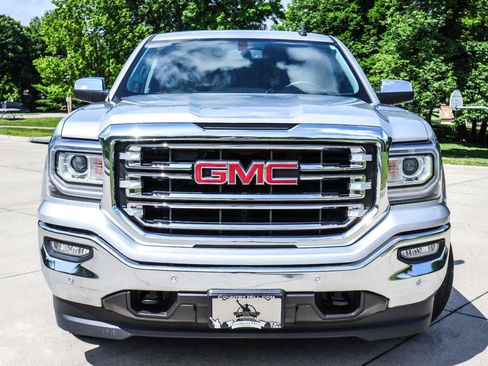 Used 2017 GMC Sierra 1500 SLT w/ SLT Preferred Package AWD/4WD image 19