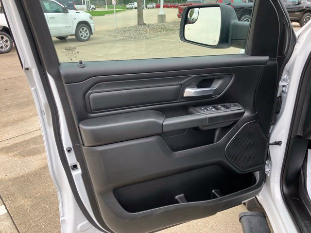 Used 2025 RAM 1500 Warlock AWD/4WD image 10
