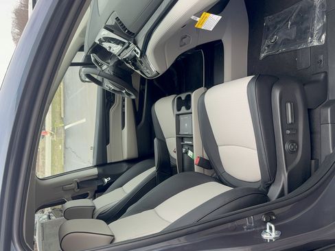 New 2026 Honda Odyssey Elite image 15