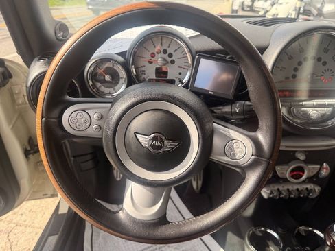 Used 2010 MINI Cooper S FWD image 16