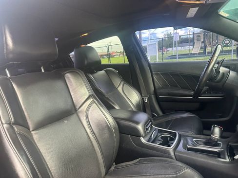 Used 2018 Dodge Charger R/T w/ Plus Group RWD image 24