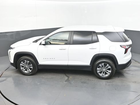 Used 2025 Chevrolet Equinox LT FWD image 35