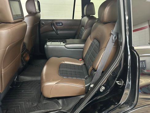 Used 2020 Nissan Armada Platinum image 30