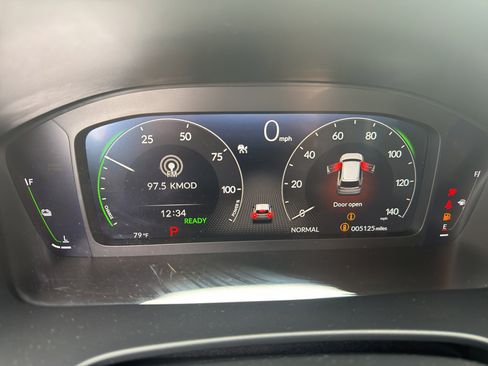 Used 2026 Honda CR-V TrailSport image 18