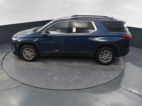 Used 2023 Chevrolet Traverse LT image 15