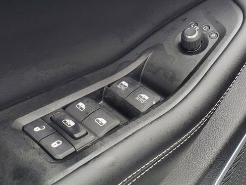 New 2026 Jeep Grand Cherokee L Limited image 10