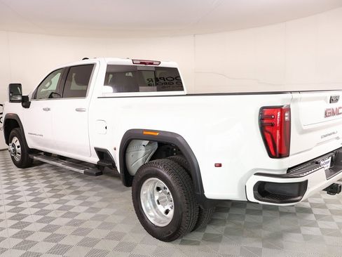 Used 2024 GMC Sierra 3500 Denali image 23