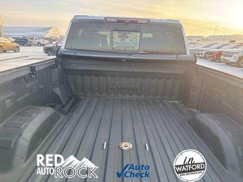 Used 2021 Chevrolet Silverado 2500 High Country w/ Safety Package II image 9