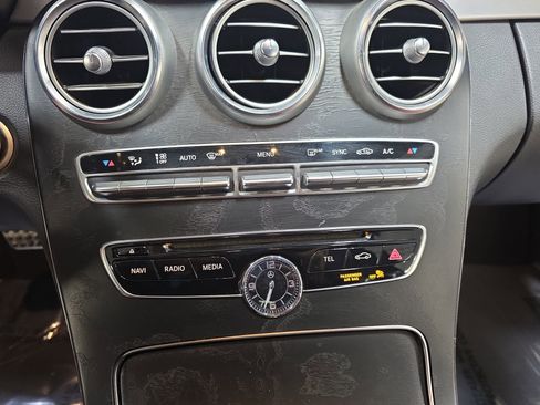 Used 2017 Mercedes-Benz C 300 4MATIC Cabriolet image 23