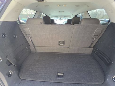 Used 2016 Chevrolet Traverse LT image 19