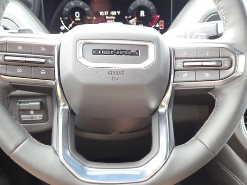 New 2026 GMC Yukon Denali w/ Denali Reserve Package AWD/4WD image 30