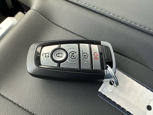 New 2026 Ford Expedition Active image 36