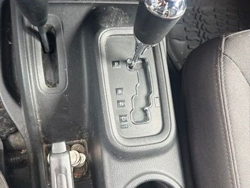 Used 2016 Jeep Wrangler Unlimited Sport AWD/4WD image 9