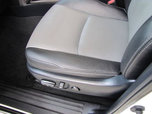 Used 2019 Toyota 4Runner SR5 Premium AWD/4WD image 16