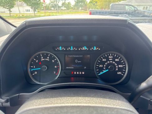 Used 2019 Ford F150 XLT w/ Equipment Group 302A Luxury AWD/4WD image 17