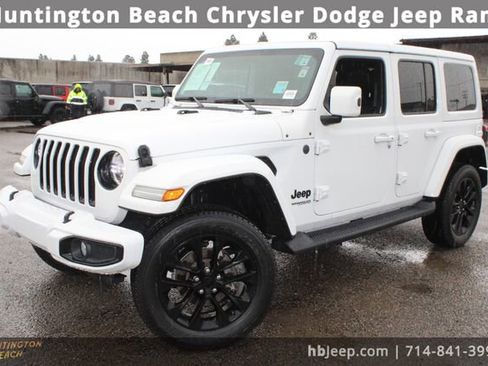 Used 2021 Jeep Wrangler Unlimited Sahara image 12