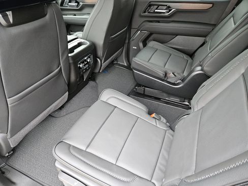 New 2026 GMC Yukon Denali w/ Denali Reserve Package image 20