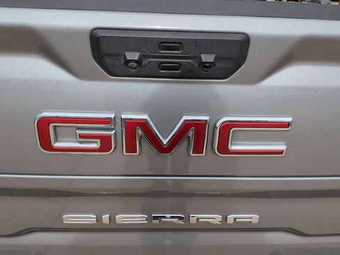 Used 2023 GMC Sierra 1500 SLT image 46