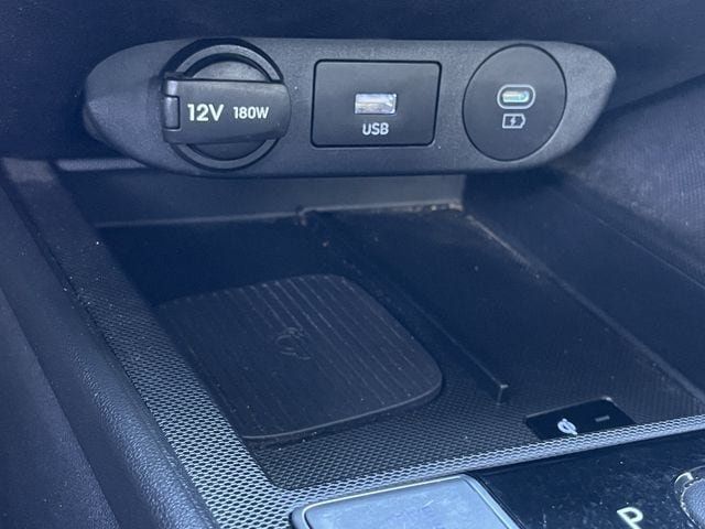 Used 2024 Hyundai Elantra SEL w/ Convenience Package FWD image 19