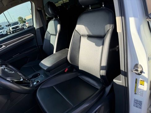 Used 2019 Volkswagen Atlas SE FWD image 8