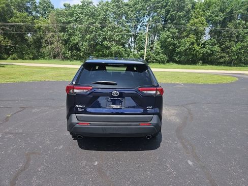 Used 2020 Toyota RAV4 XLE Premium AWD/4WD image 6