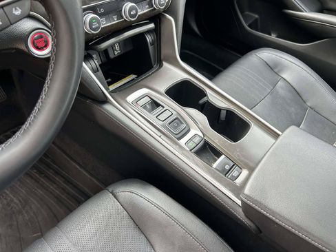 Certified 2019 Honda Accord Touring image 14