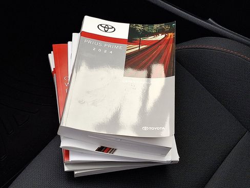 Certified 2024 Toyota Prius Prime SE image 26