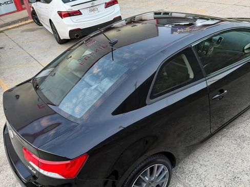 Used 2013 Kia Forte Koup SX w/ Leather Pkg FWD image 5