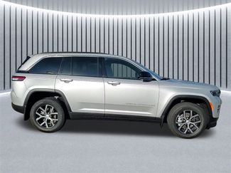 New 2025 Jeep Grand Cherokee Limited w/ MOPAR Finishing Package video 2