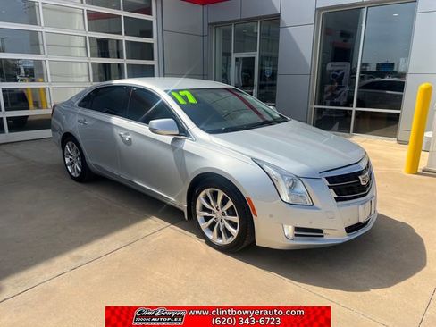 Used 2017 Cadillac XTS Luxury image 8