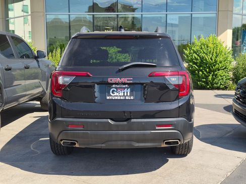 Used 2022 GMC Acadia SLE w/ Driver Convenience Package FWD image 5