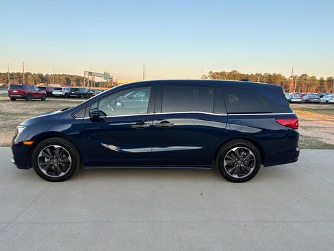 Certified 2024 Honda Odyssey Elite image 5