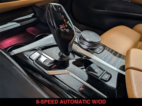 Certified 2023 BMW 530i xDrive w/ Premium Package image 5