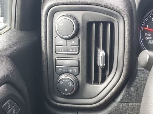 Certified 2020 Chevrolet Silverado 1500 Custom w/ Custom Value Package AWD/4WD image 18
