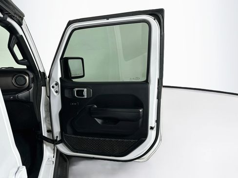 Used 2019 Jeep Wrangler Unlimited Sport S AWD/4WD image 30