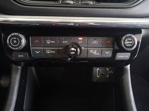 Used 2022 Jeep Compass Limited AWD/4WD image 20