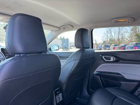 Used 2022 Jeep Compass Latitude w/ Convenience Group image 32