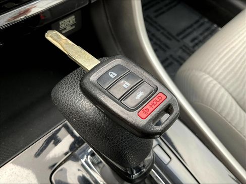 Used 2017 Honda Accord LX image 36